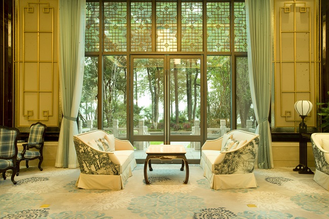 選擇一家正規(guī)的酒店家具廠家的重要性